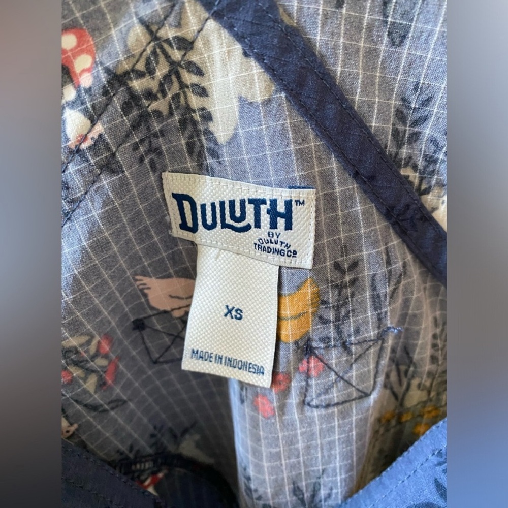 Duluth Trading Overall Shorts with Chickens, Bunnies, and Gnomes XS - Picture 4 of 7